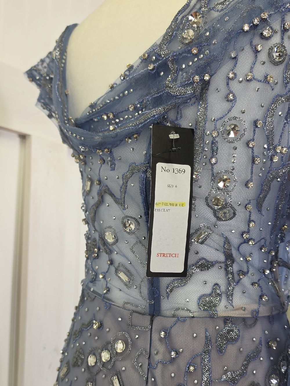 Alexander By Daymor NEW Blue Beaded Embellished Maxi Gown Dress Sz 6 #1369 - Picture 13 of 16